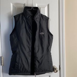 North face reversible vest size small